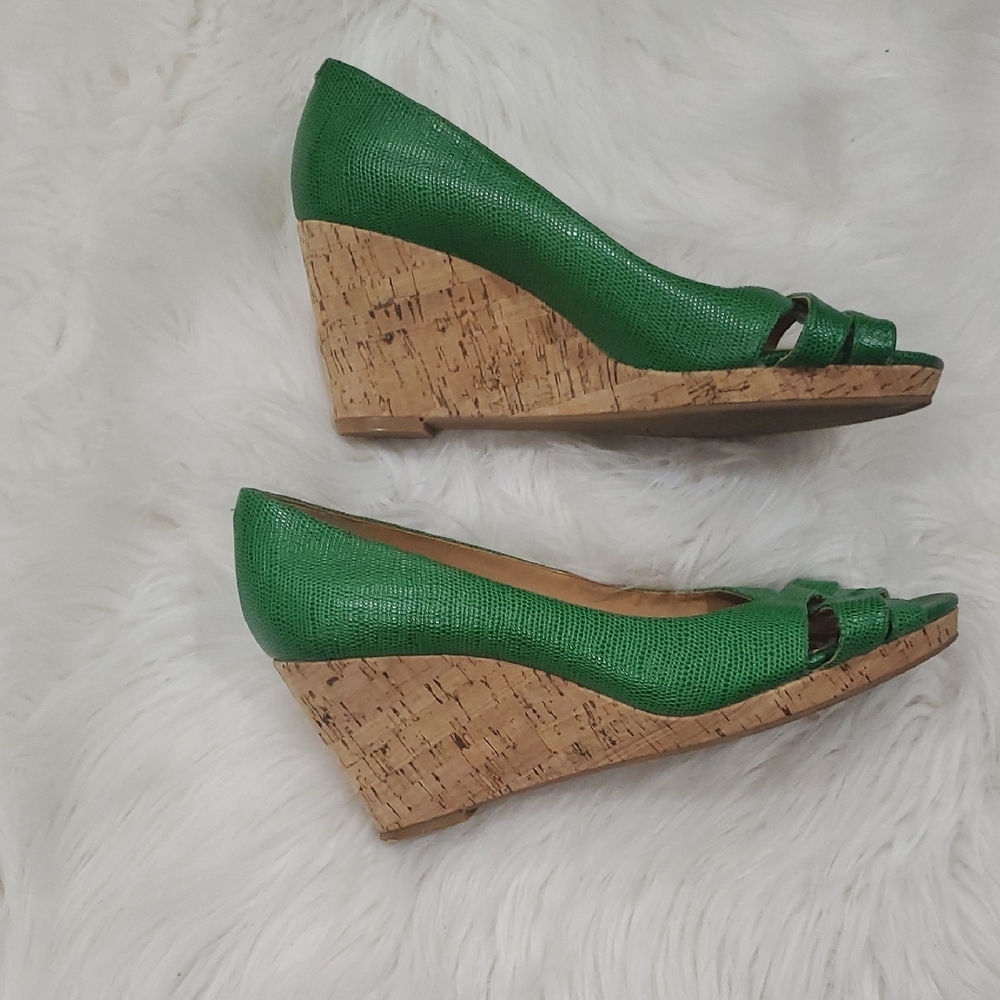 Nine West Emerald Green Peep Toe Wedge Heels - Picture 7 of 11